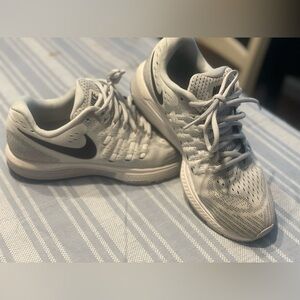 Nike Zoom Vomero 11